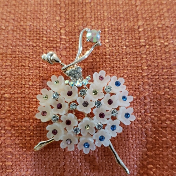 Scarf Pin / Brooch - Picture 1 of 2
